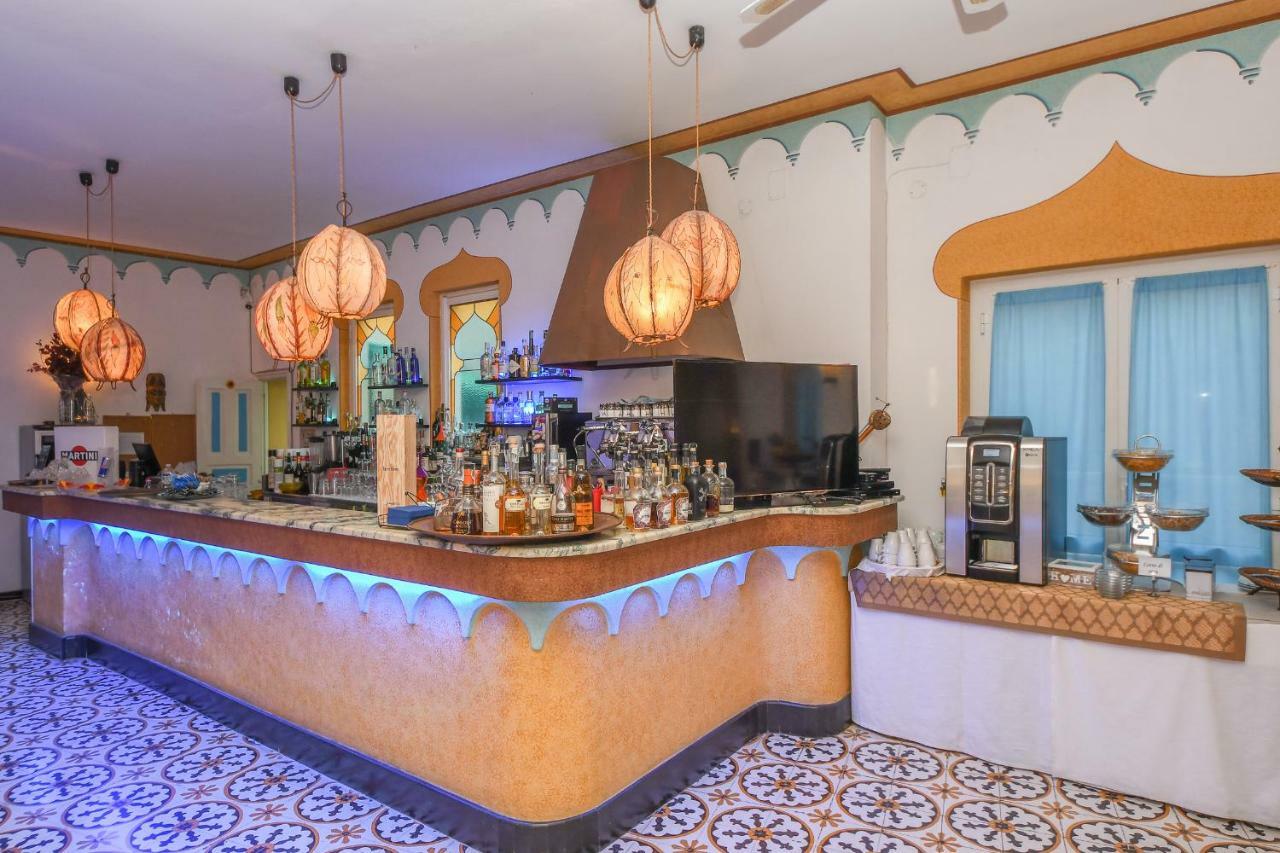 Hotel Arabesque Varigotti Ngoại thất bức ảnh