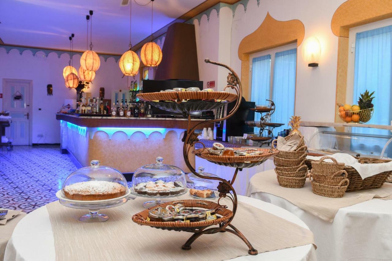 Hotel Arabesque Varigotti Ngoại thất bức ảnh